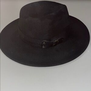 Wind River by Bailey / Madison Black Fedora Hat size small / 100% wool
